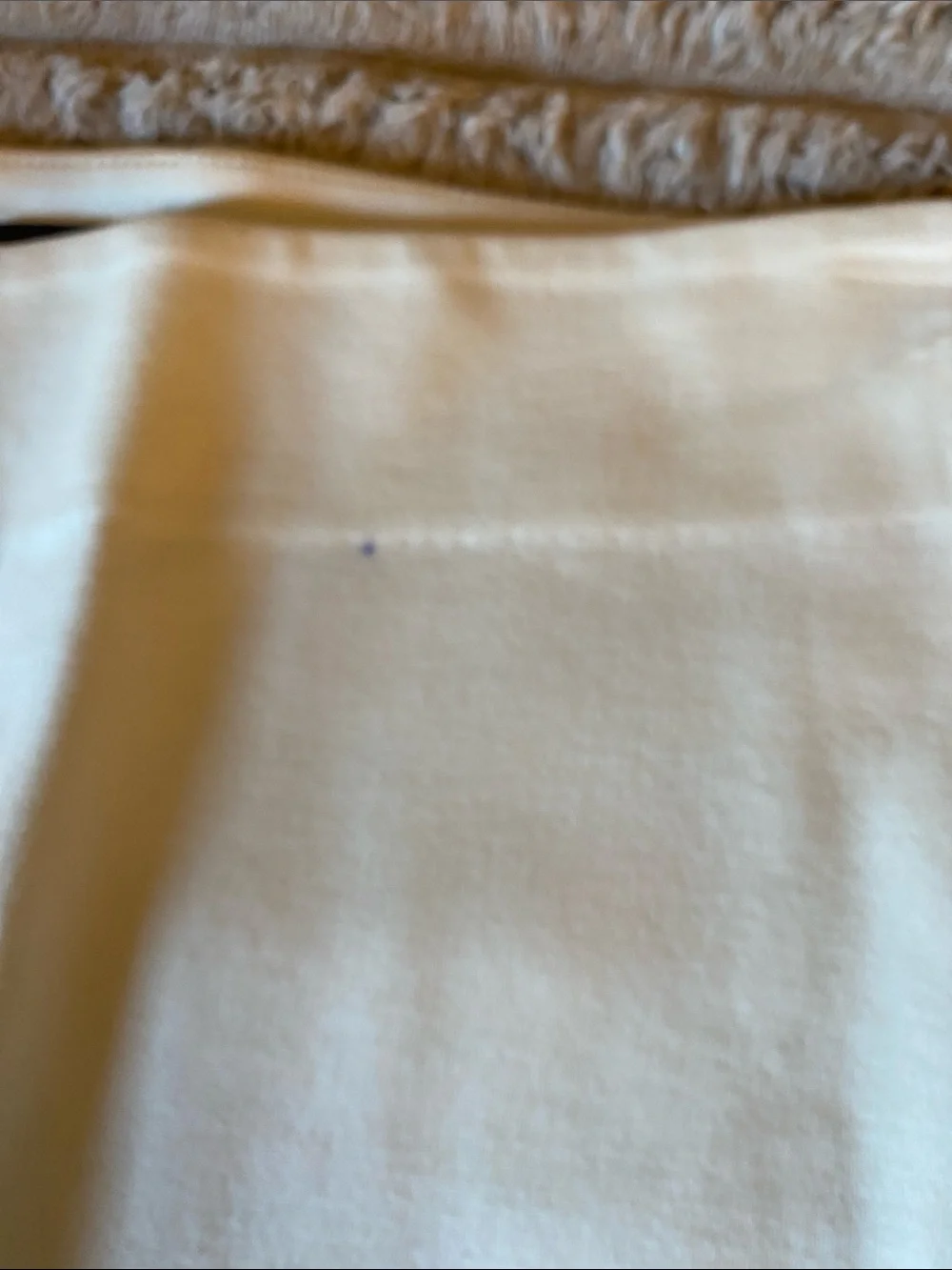 Vince Camuto Cream Pencil Skirt Pls see last Picture